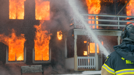 Brand | Larmvalet Skydda dig mot brand i hemmet